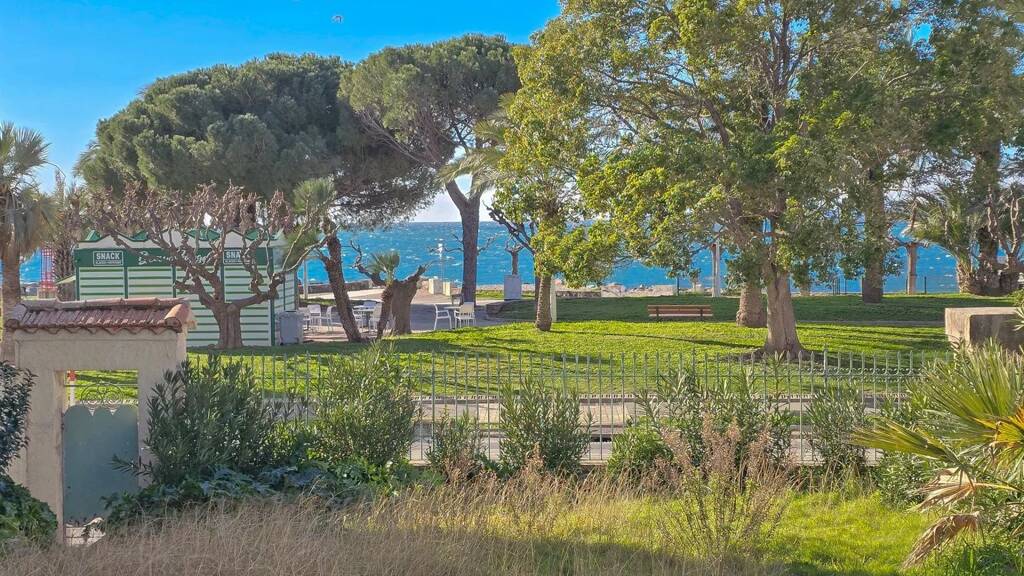 Einfamilienhaus zum Kauf 1.380.000 € 5 Zimmer 180 m² 780 m² Grundstück Cabries ST RAPHAEL 83530