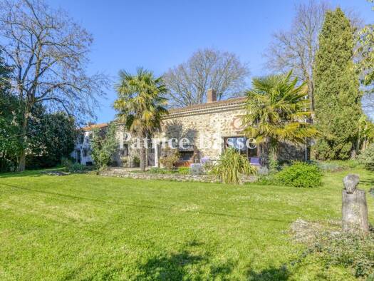Einfamilienhaus zum Kauf 600.000 € 12 Zimmer 301 m² 18.006 m² Grundstück Soullans Challans 85300