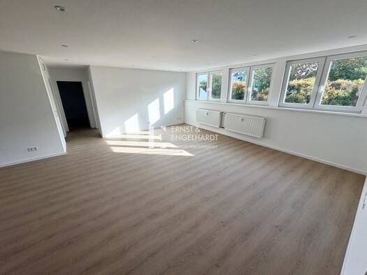 Wohnung zur Miete 920 € 3 Zimmer 108,7 m² 3. Geschoss Kitzingen Kitzingen 97318