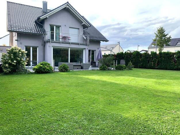 Einfamilienhaus zum Kauf 1.590.000 € 8 Zimmer 264 m² 740 m² Grundstück Neureut Karlsruhe 76149