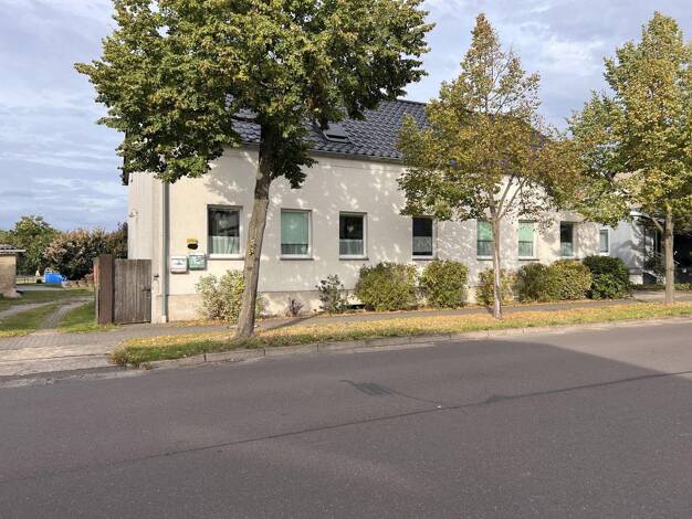 Mehrfamilienhaus zum Kauf provisionsfrei 276.000 € 7 Zimmer 187 m² 1.499 m² Grundstück Weseram Roskow 14778