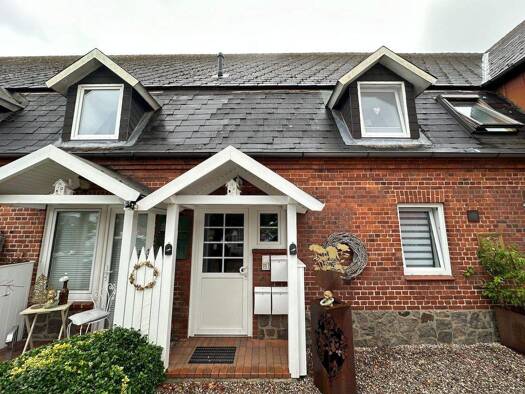 Wohnung zur Miete 680 € 3 Zimmer 72 m² 1. Geschoss frei ab sofort Rendsburger Straße 47 Borgstedt 24794