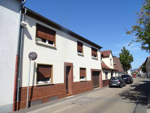 Haus zum Kauf 277.500 € 6 Zimmer 130 m² 161 m² Grundstück Eppelheim 69214