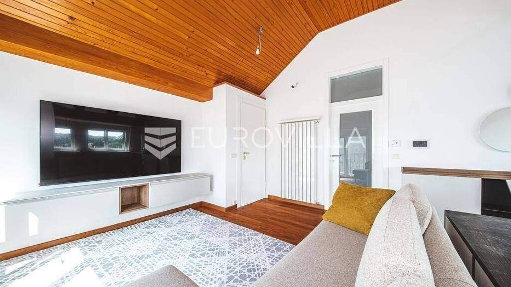 Wohnung zur Miete 1.500 € 3 Zimmer 104 m² 2. Geschoss Maksimir Dotrscina 10000