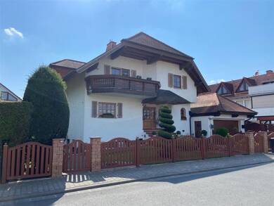 Einfamilienhaus zum Kauf 750.000 € 8 Zimmer 258 m² 683 m² Grundstück Ahornstraße 54D0 Langenselbold 63505