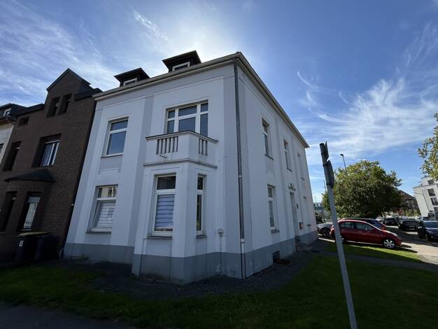 Mehrfamilienhaus zum Kauf provisionsfrei 369.000 € 8,5 Zimmer 181,8 m² Kaiserstr. 87 Kohlscheid Herzogenrath 52134
