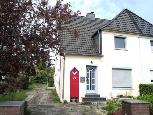 Doppelhaushälfte zum Kauf 199.000 € 5 Zimmer 137 m² 799 m² Grundstück frei ab sofort Düsternort Delmenhorst 27755