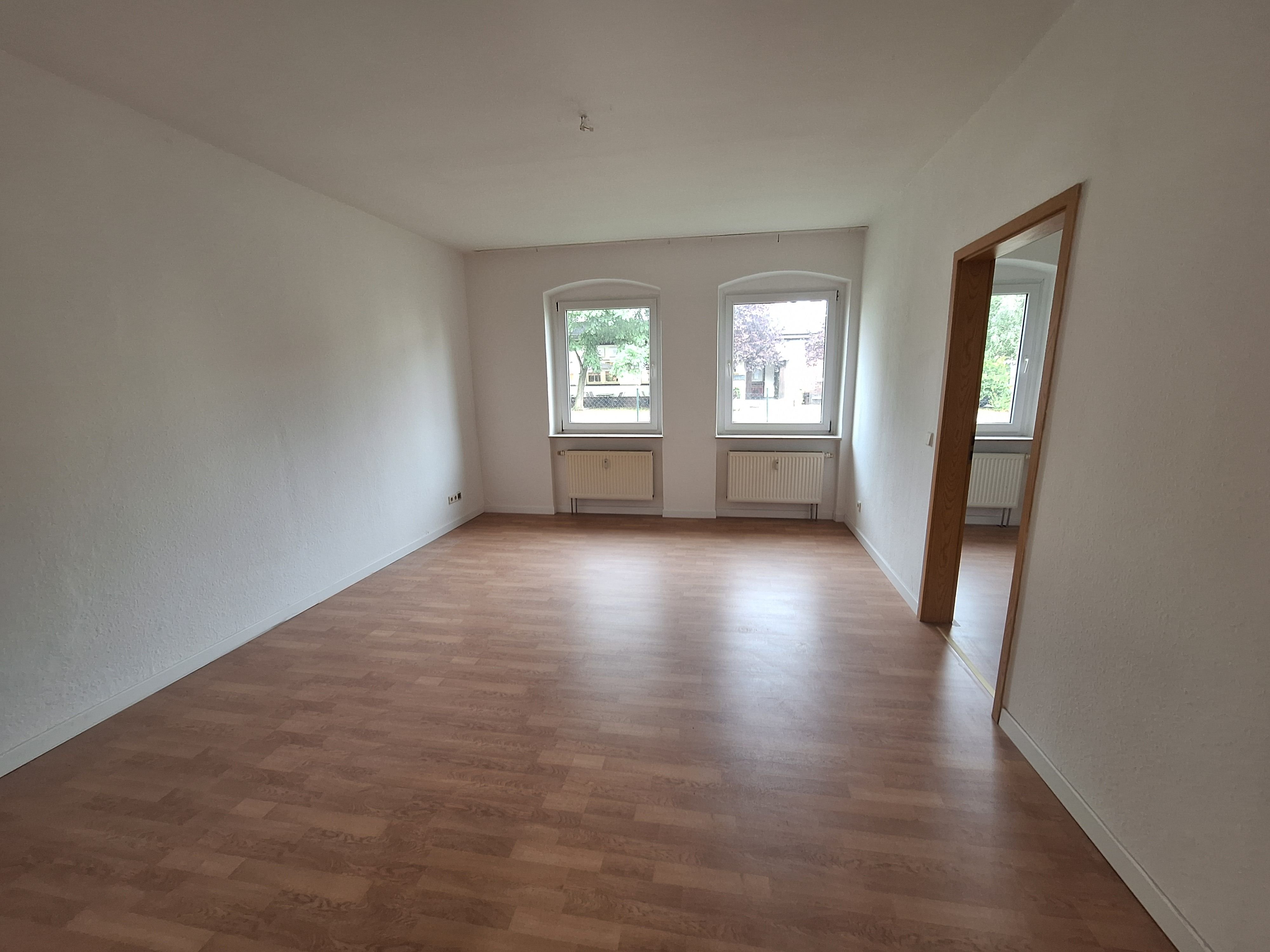 Studio zur Miete 250 € 2 Zimmer 45 m²<br/>Wohnfläche EG<br/>Geschoss ab sofort<br/>Verfügbarkeit Ruhlander Str. 128g Schwarzheide 01987