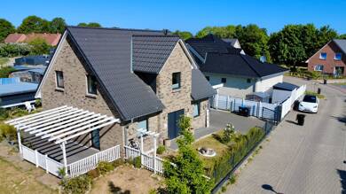 Einfamilienhaus zum Kauf 499.000 € 5 Zimmer 124,1 m² 592 m² Grundstück Rickling Rickling 24635