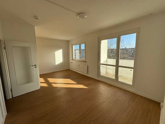 Wohnung zur Miete 480 € 112,1 Zimmer 112,1 m² 3. Geschoss Hanoier Straße 43 Silberhöhe Halle (Saale) 06132