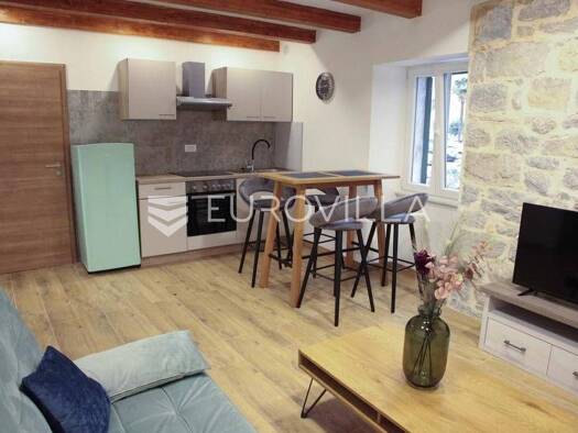 Haus zum Kauf 430.000 € 3 Zimmer 83 m² Dobri Split
