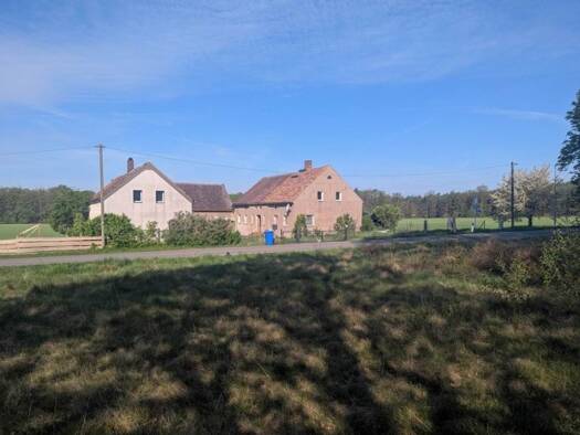 Einfamilienhaus zum Kauf 110.000 € 6 Zimmer 150 m² 11.000 m² Grundstück Groß Saubernitz Hohendubrau OT Groß Saubernitz 02906