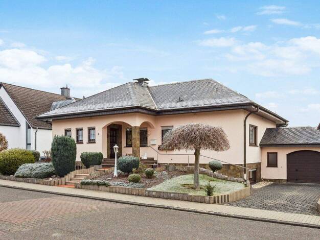 Einfamilienhaus zum Kauf 460.000 € 6 Zimmer 106,4 m² 837 m² Grundstück Elz 65604