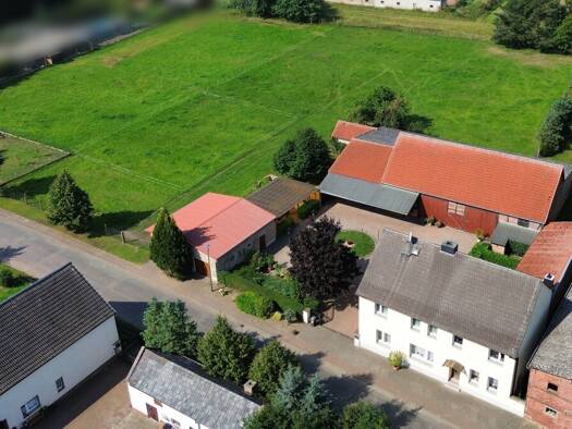 Haus zum Kauf 275.000 € 7 Zimmer 200 m² 10.340 m² Grundstück Schwarzholz Hohenberg-Krusemark 39596