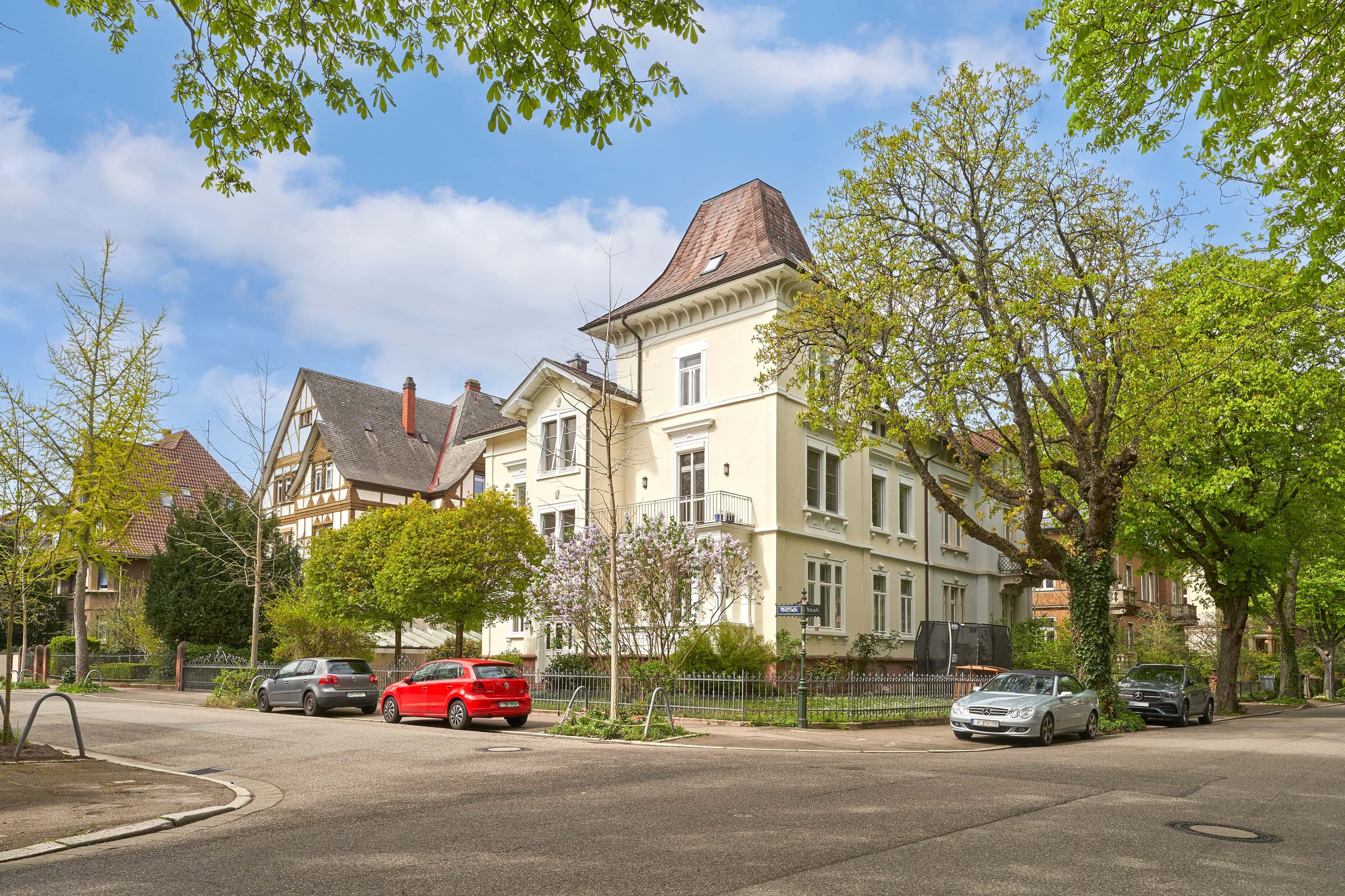 Villa zum Kauf 2.950.000 € 11 Zimmer 430 m²<br/>Wohnfläche 542 m²<br/>Grundstück ab sofort<br/>Verfügbarkeit Herdern - Süd Freiburg im Breisgau 79104