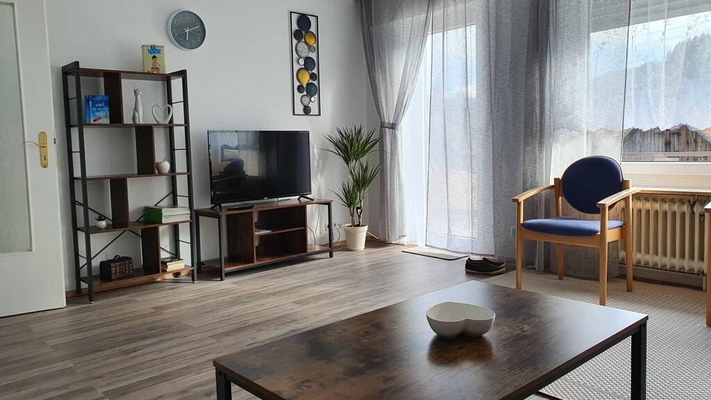 Wohnung zum Kauf provisionsfrei 168.000 € 2 Zimmer 60 m² 1. Geschoss frei ab sofort Bad Wildbad 75323