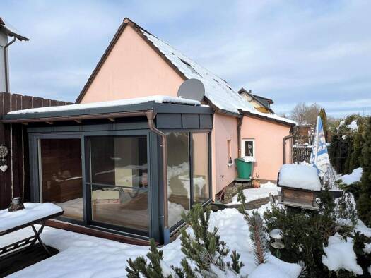 Einfamilienhaus zum Kauf 384.000 € 3,5 Zimmer 104 m² 641 m² Grundstück frei ab sofort Berg Berg bei Neumarkt in der Oberpfalz 92348