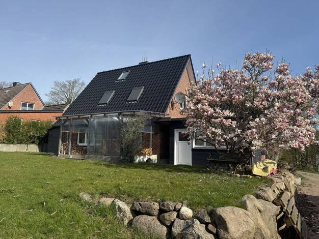 Einfamilienhaus zum Kauf 349.000 € 5 Zimmer 126 m² 999 m² Grundstück Stocksee 24326