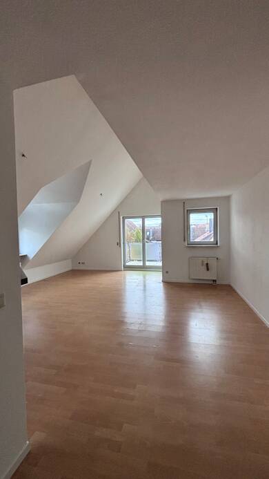 Wohnung zur Miete 710 € 2 Zimmer 63 m² Geschoss 3/3 frei ab sofort Ulrichstraße 3 Lauffen am Neckar 74348