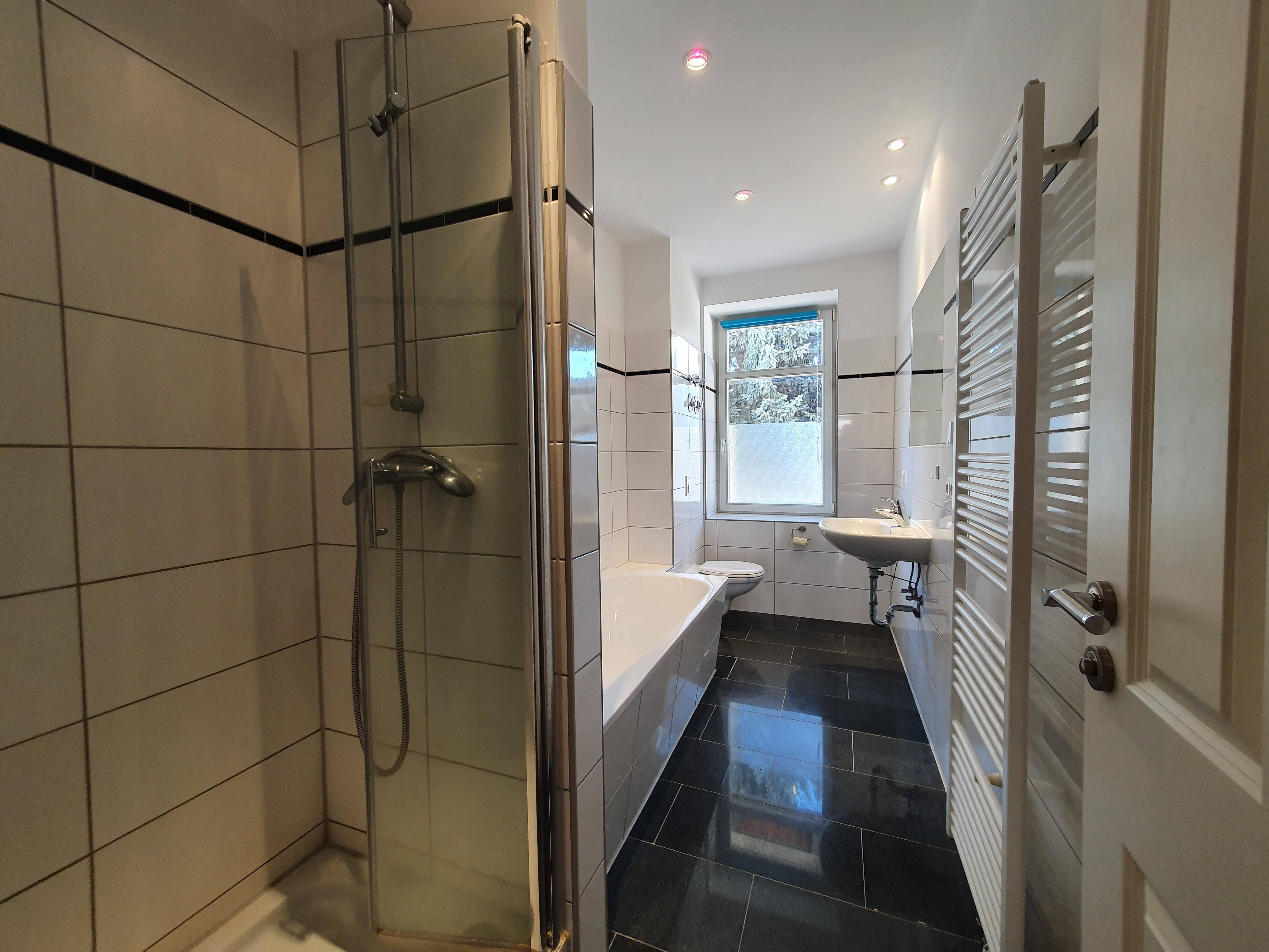 Property thumbnail 6