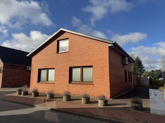 Einfamilienhaus zum Kauf 175.000 € 4 Zimmer 148 m² 1.071 m² Grundstück Eddelak 25715