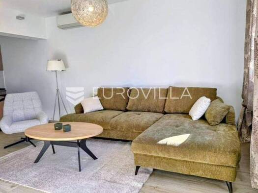 Haus zur Miete 1.300 € 2 Zimmer 70 m² Split 3 Manus - Bol - Gripe