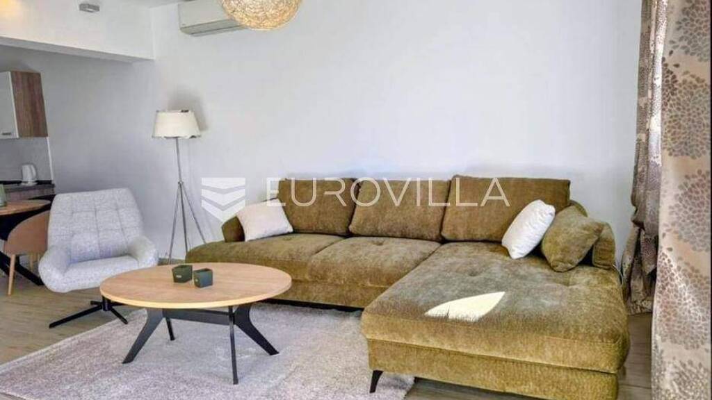 Haus zur Miete 1.300 € 2 Zimmer 70 m² Split 3 Manus - Bol - Gripe