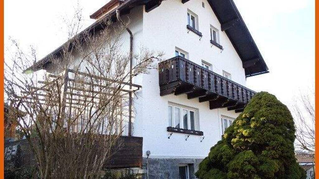 Einfamilienhaus zum Kauf 269.000 € 8 Zimmer 115,4 m² 828 m² Grundstück Regen 94209