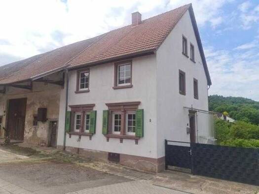 Haus zum Kauf 195.000 € 5 Zimmer 93 m² 1.880 m² Grundstück frei ab sofort Homburg 66424