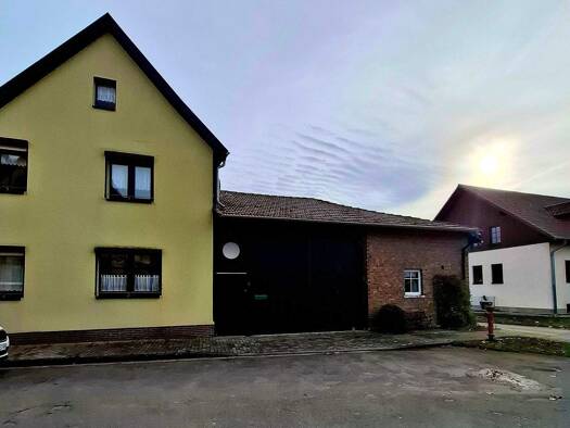 Einfamilienhaus zum Kauf provisionsfrei 115.000 € 7 Zimmer 125 m² 637 m² Grundstück Toba 99713