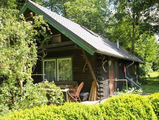 Haus zum Kauf 230.000 € 3 Zimmer 82 m² 1.698 m² Grundstück Prerow 18375