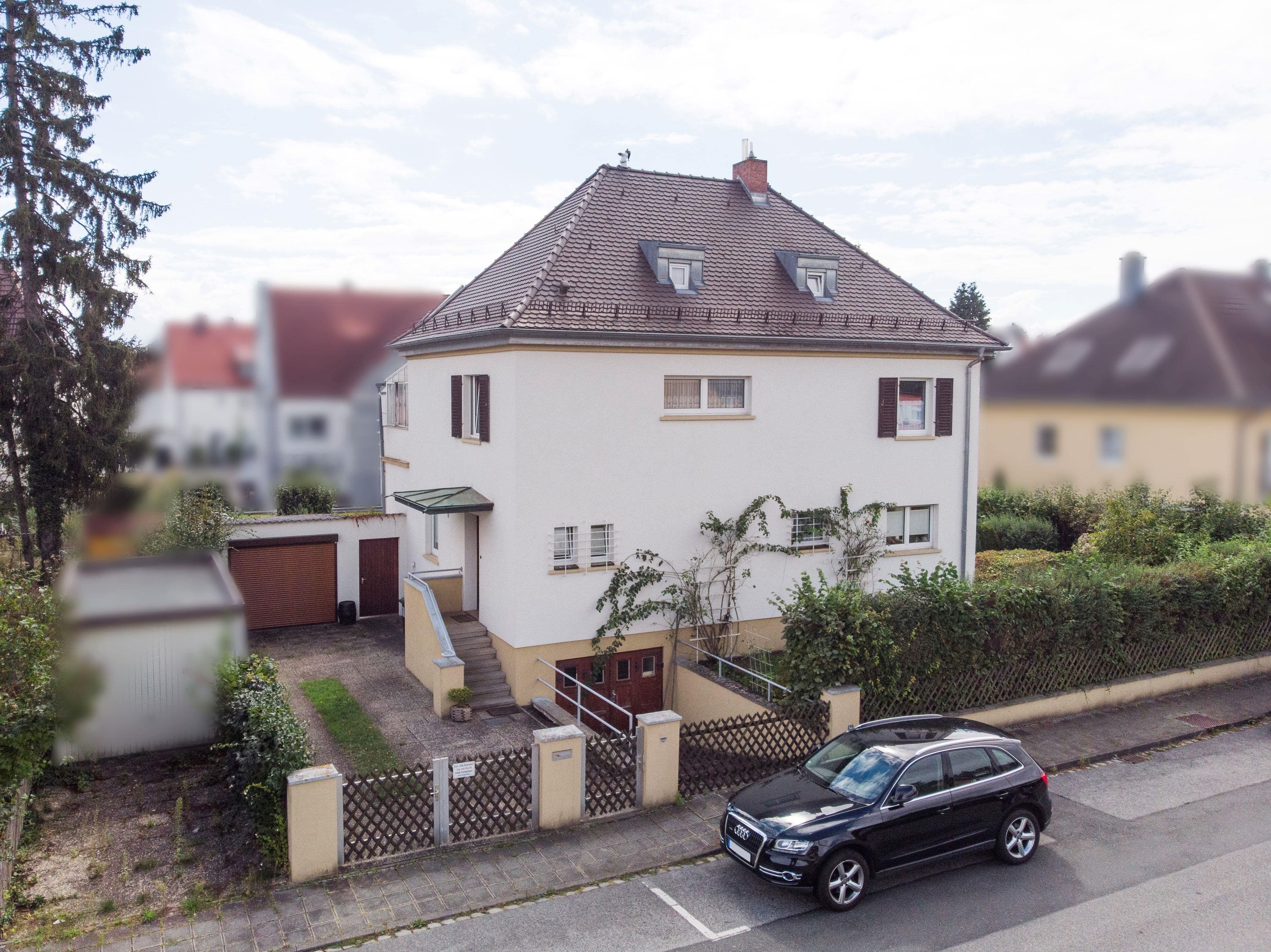 Einfamilienhaus zum Kauf 629.000 € 5 Zimmer 151 m²<br/>Wohnfläche 555 m²<br/>Grundstück 01.03.2025<br/>Verfügbarkeit Eibach Nürnberg 90451