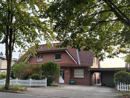 Doppelhaushälfte zum Kauf 240.000 € 4 Zimmer 105 m² 500 m² Grundstück Papenburg Papenburg 26871