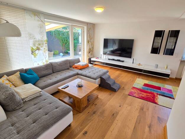 Haus zum Kauf 448.000 € 4 Zimmer 130 m² 1.150 m² Grundstück Dörfles-Esbach 96487