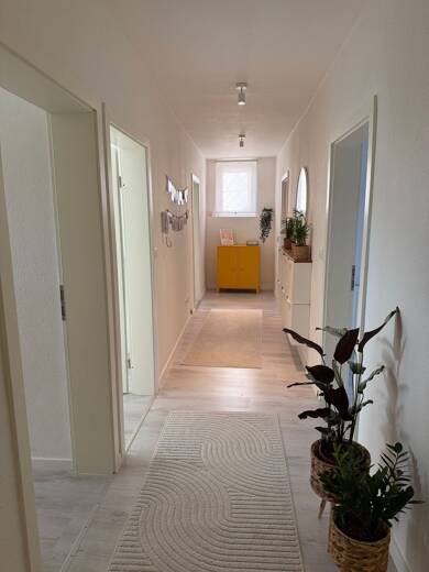Wohnung zur Miete 500 € 3 Zimmer 78,8 m² Dachgeschoss, 2. Geschoss frei ab 01.09.2025 Leuchtbergstraße 6 Eschwege Eschwege 37269