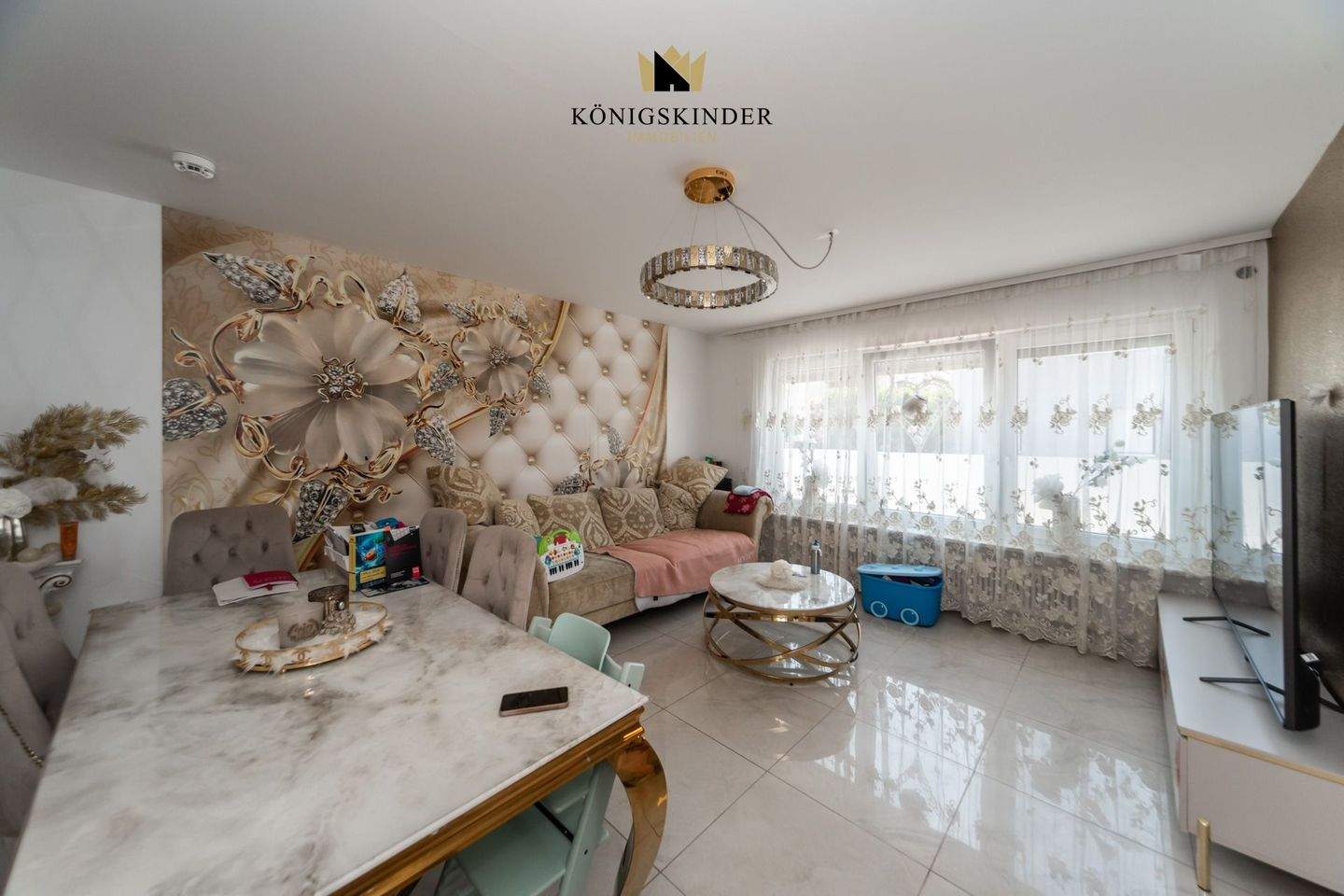 Immobilie in Kirchheim am Neckar - 3-Familienhaus in Kirchheim am Neckar: 2 vermietet, aktuell 1 frei - Investment oder Eigennutzung - Bild 2