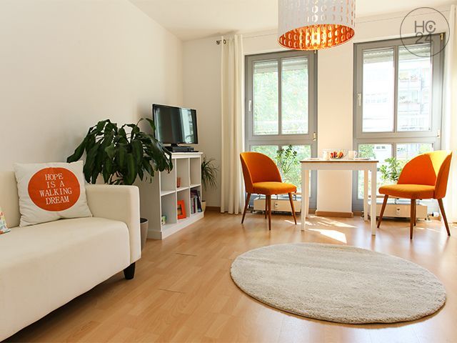 Wohnung zur Miete Wohnen auf Zeit 890 € 1 Zimmer 36 m²<br/>Wohnfläche 01.01.2025<br/>Verfügbarkeit Zentrum - Süd Leipzig 04107