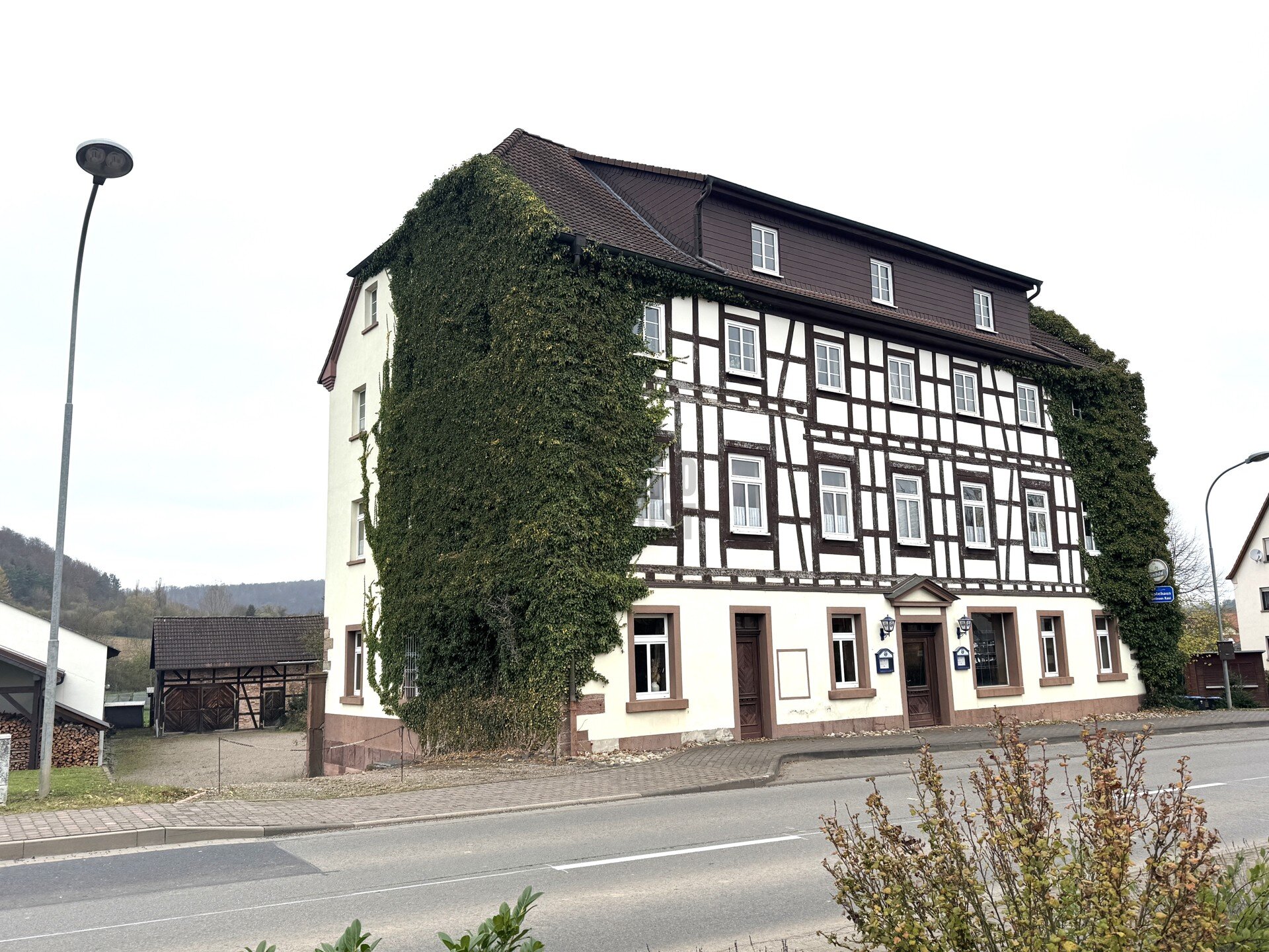 Gastronomie/Hotel zum Kauf 499.000 € 210 m²<br/>Gastrofläche 945 m²<br/>Grundstück Buttlar Buttlar 36419