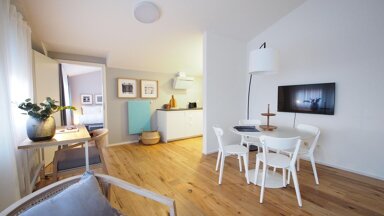 Wohnung zur Miete 550 € 2 Zimmer 55 m² frei ab sofort Eisenbahnstraße 35 Schloßplatz Saarbrücken 66117