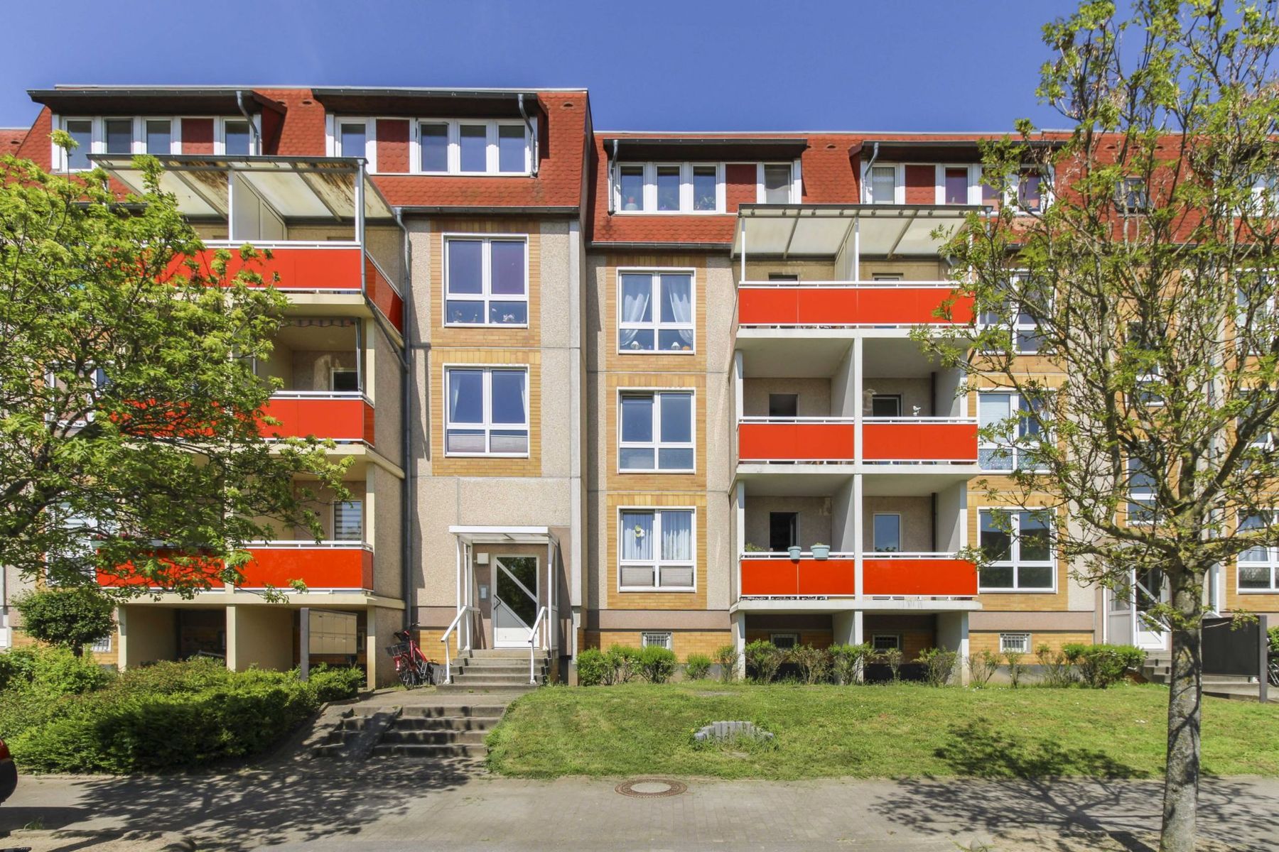 Wohnung zum Kauf 125.000 € 3 Zimmer 70,2 m²<br/>Wohnfläche 1.<br/>Geschoss Grünthal-Viermorgen Stralsund 18437