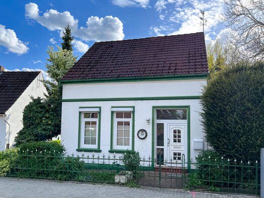 Einfamilienhaus zum Kauf 228.000 € 4 Zimmer 121 m² 518 m² Grundstück Fähr-Lobbendorf Nord 28755