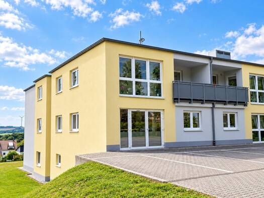 Wohnung zum Kauf 159.000 € 2,5 Zimmer 87 m² 2 Geschosse frei ab sofort Hauptstraße 114 Steinbach Lebach 66822