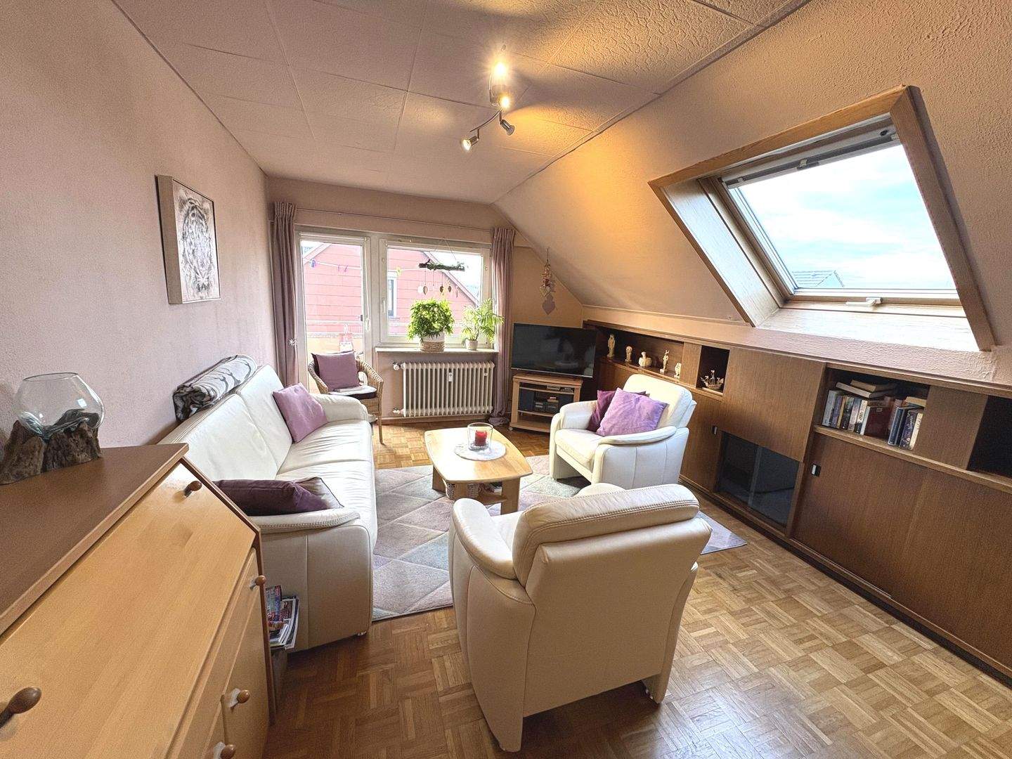 Immobilie in Schönaich - Schöne 4-Zimmerwohnung mit 2 Garagen - Bild 0