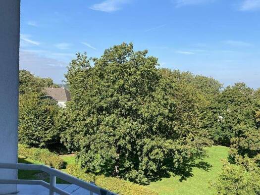 Wohnung zur Miete 539 € 2,5 Zimmer 62,6 m² 3. Geschoss Benno-Strauß-Straße 4 Frohnhausen Essen 45145