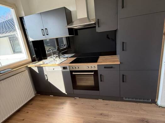 Mehrfamilienhaus zur Miete 900 € 5 Zimmer 130 m² frei ab sofort Wagenfeld Wagenfeld 49419