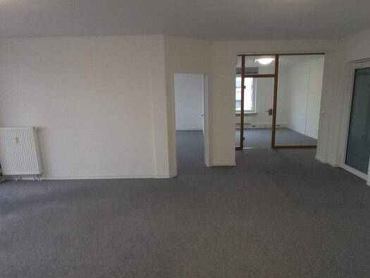 Büro zur Miete 127 m² Bürofläche teilbar von 127 m² bis 127 m² Harleshausen Kassel 34130
