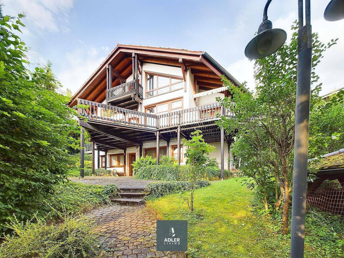Architektenhaus in Aussichtslage