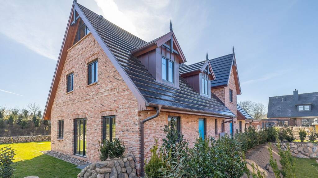 Haus zum Kauf - Erstbezug 1.995.000 € 6 Zimmer 172 m² 1.466 m² Grundstück Tinnum Sylt 25980