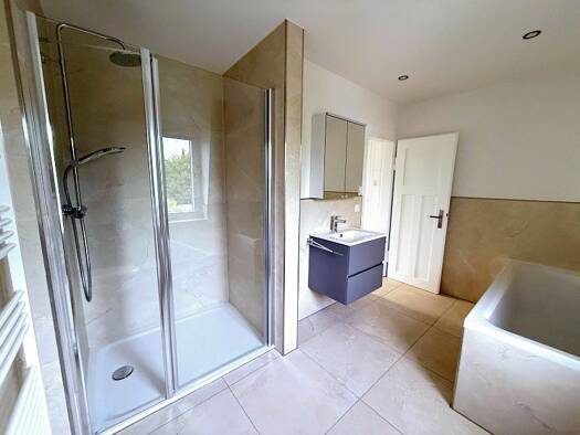 Doppelhaushälfte zur Miete 1.000 € 4 Zimmer 80 m² 900 m² Grundstück frei ab sofort Ebersdorf Ebersdorf b.Coburg 96237