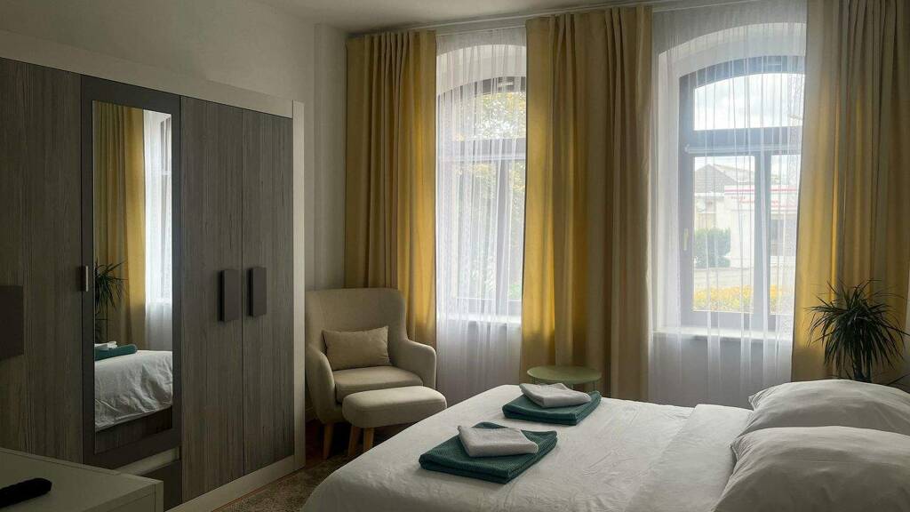 Mehrfamilienhaus zum Kauf - Erstbezug 785.000 € 14 Zimmer 315 m² 300 m² Grundstück Reichenbach Reichenbach im Vogtland 08468